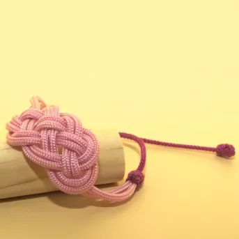 Bracelet Nœud de Carrick Rose – Paracord Artisanal