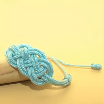 Bracelet Nœud de Carrick Bleu Pastel – Élégance Douce & Artisanale
